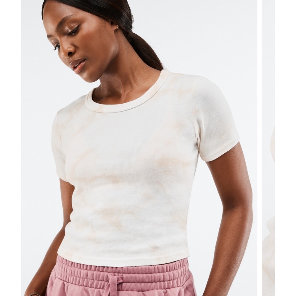 Fabletics T-shirt